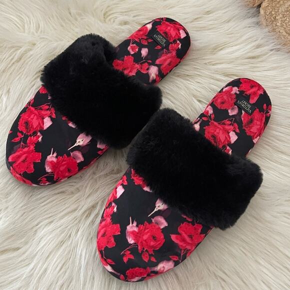 Victorias secret red and black floral print slippers - Picture 1 of 5